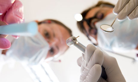Nha khoa Ngọc Trai | Mài răng để làm răng sứ có nguy hiểm hay không?